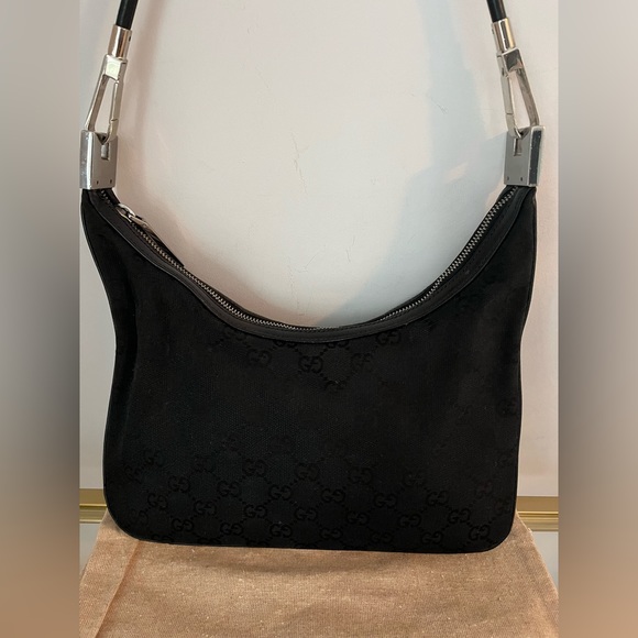 Authentic Gucci GG Canvas Shoulder Bag - Picture 3 of 12